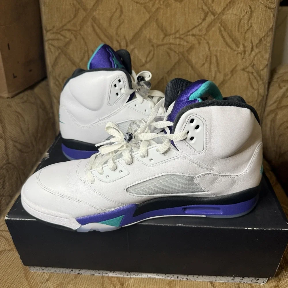 Air Jordan 5 Retro Grape 2025 HQ7978-100 Sneakers Size 13 W/ Box